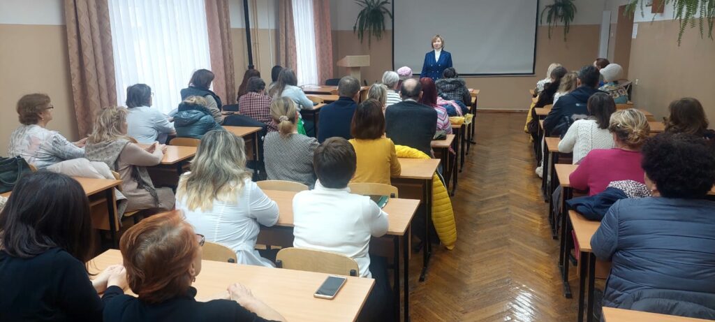 Состоялось рабочее собрание с учебно-вспомогательным и административно-управленческим персоналом медицинского факультета